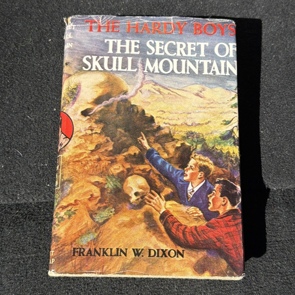 THE HARDY BOYS THE SECRET OF SKULL MOUNTAIN 1948 Orig HB/DJ